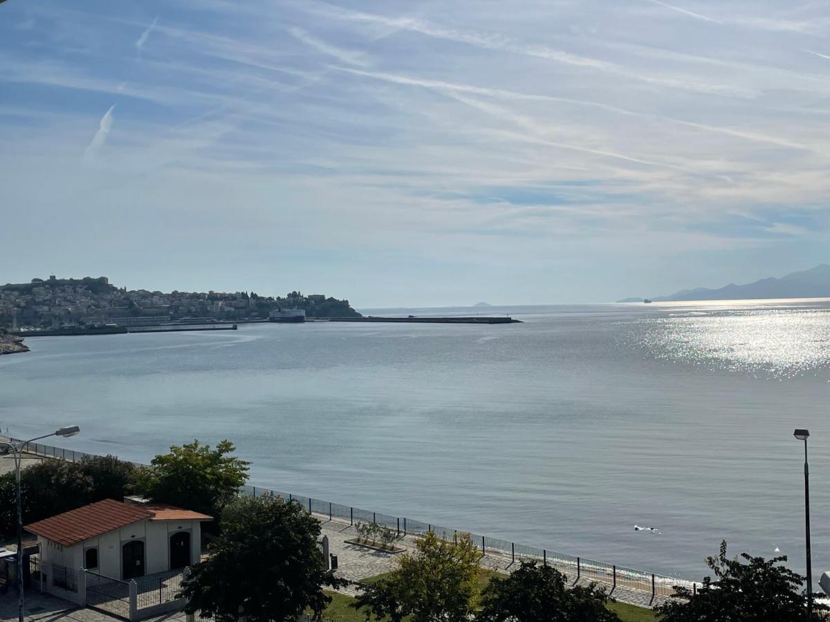 Appartamento Seaside Loft Kavala Esterno foto
